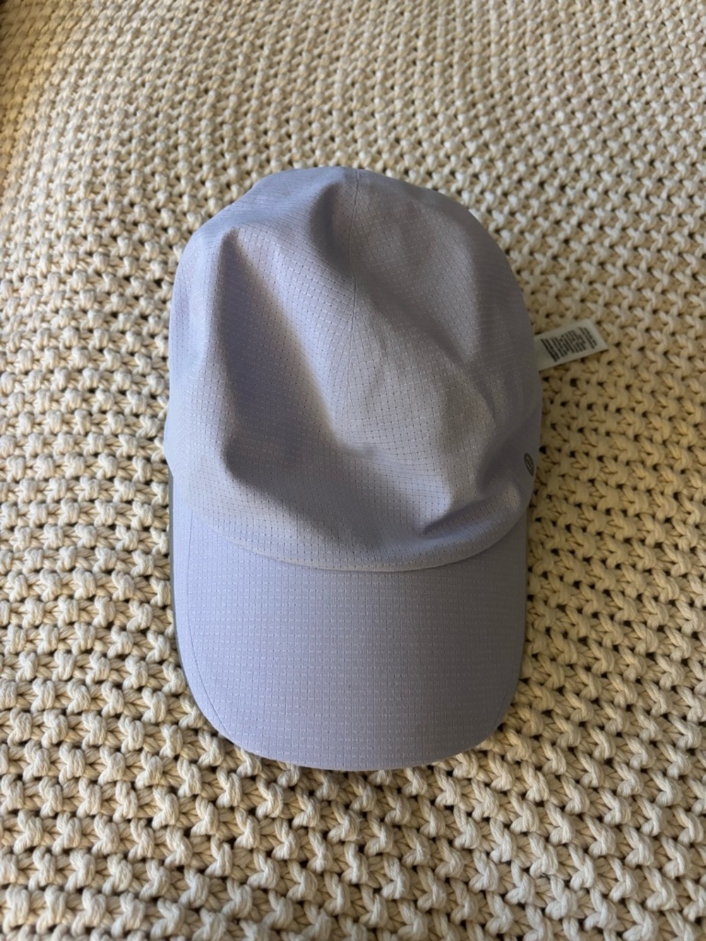 Lululemon Fast & Free lavender hat. S/M